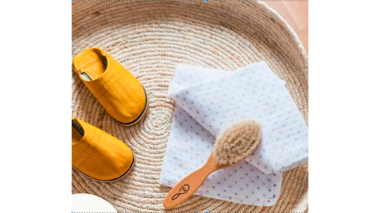 Brosse à cheveux en bois et poils de chèvre, petit modèle n°9 pour bébé