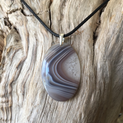 Collier Pendentif Agate botswana – Pierre Roulée