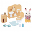 Le fils Lapin Chocolat et les toilettes Sylvanian