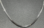 Collier Pendentif Monolithe Sélénite Torsadé 3cm